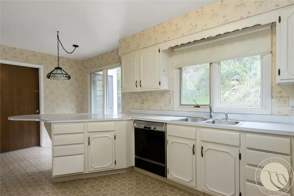 1323 Granite Billings MT 59102