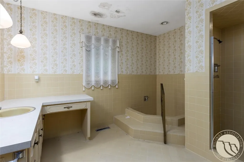 1323 Granite Billings MT 59102