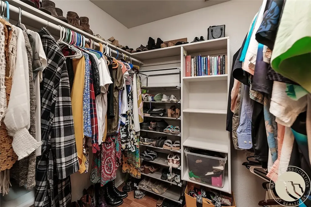 153 W Hilltop Road Billings MT 59105