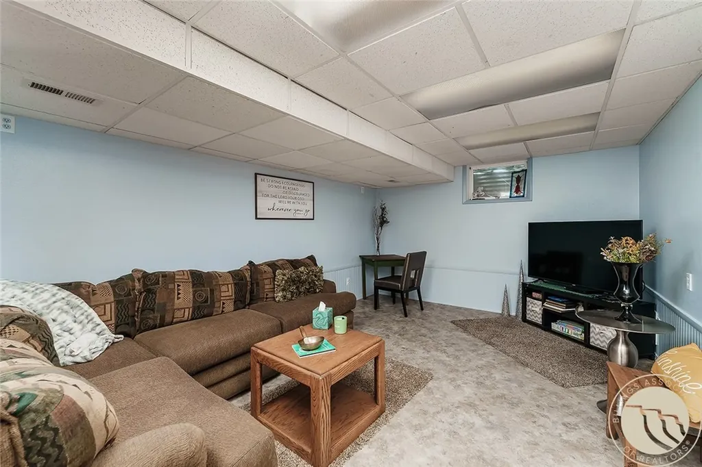 153 W Hilltop Road Billings MT 59105