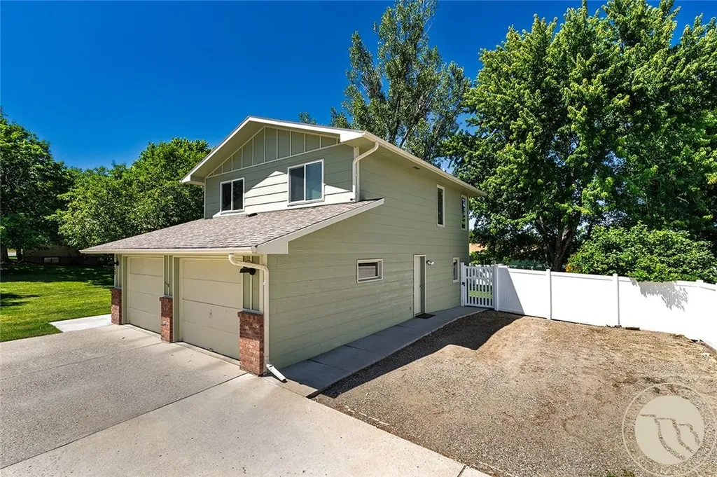 153 W Hilltop Road Billings MT 59105