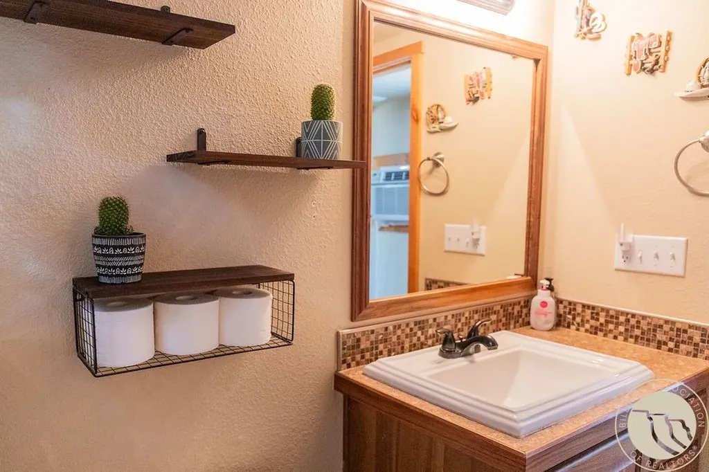 16 Wilson Lane Roberts MT 59070