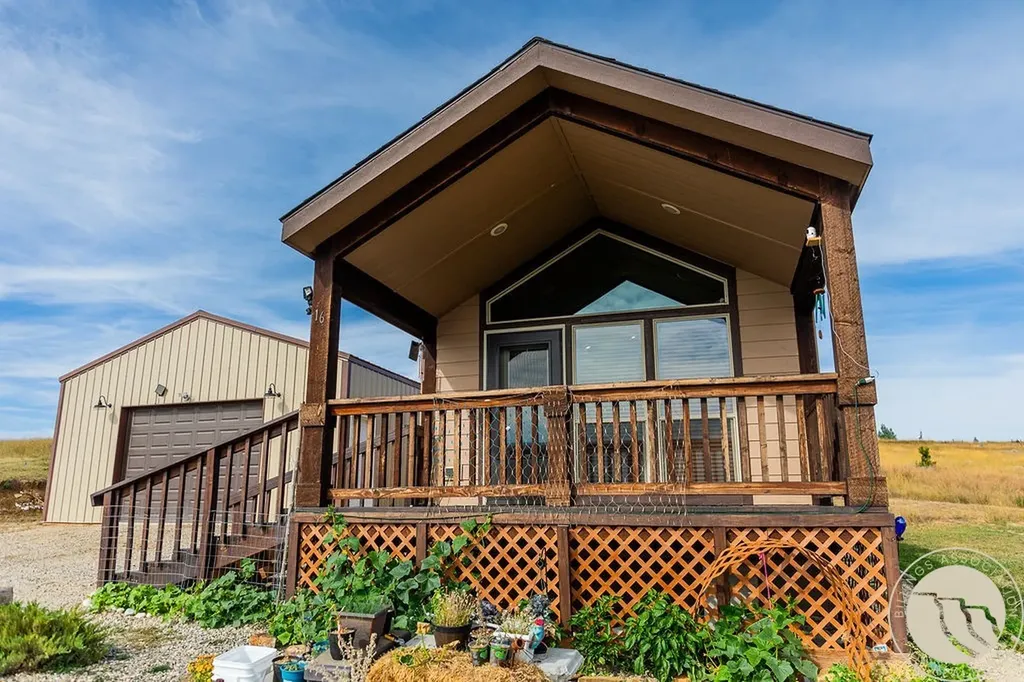 16 Wilson Lane Roberts MT 59070