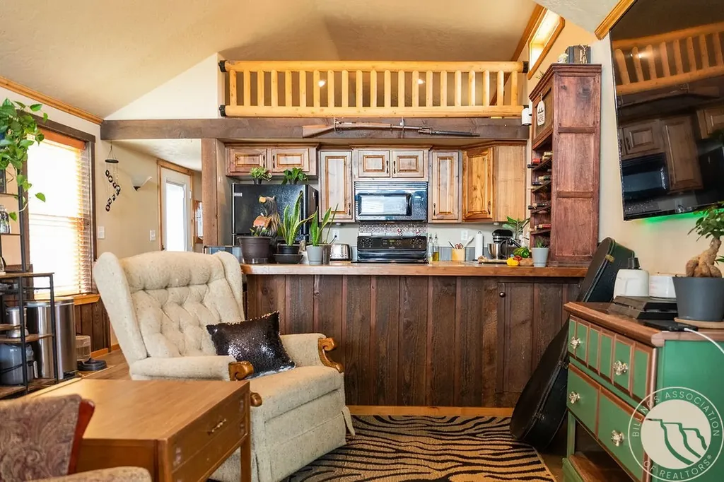 16 Wilson Lane Roberts MT 59070