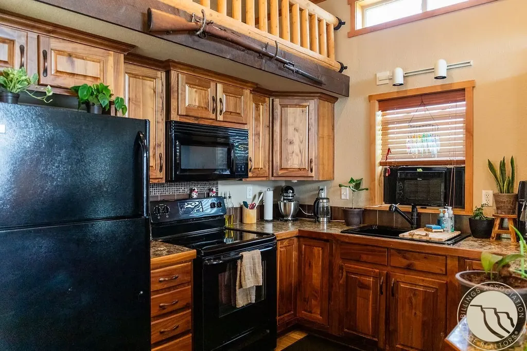 16 Wilson Lane Roberts MT 59070