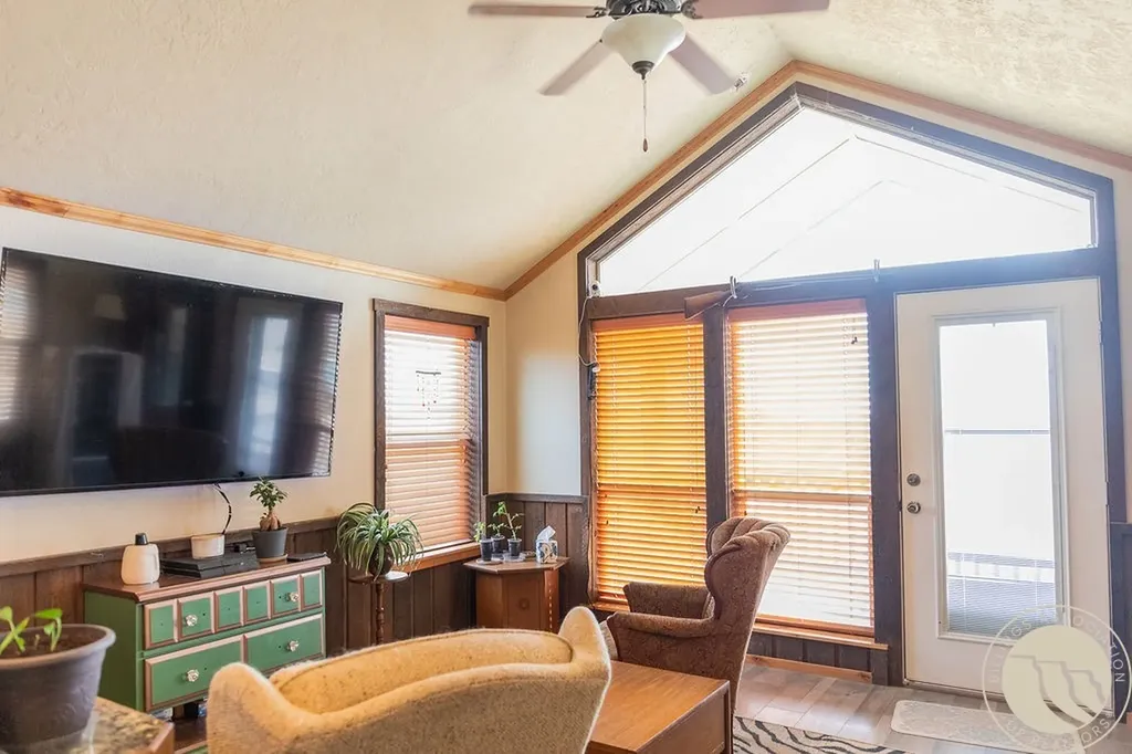 16 Wilson Lane Roberts MT 59070
