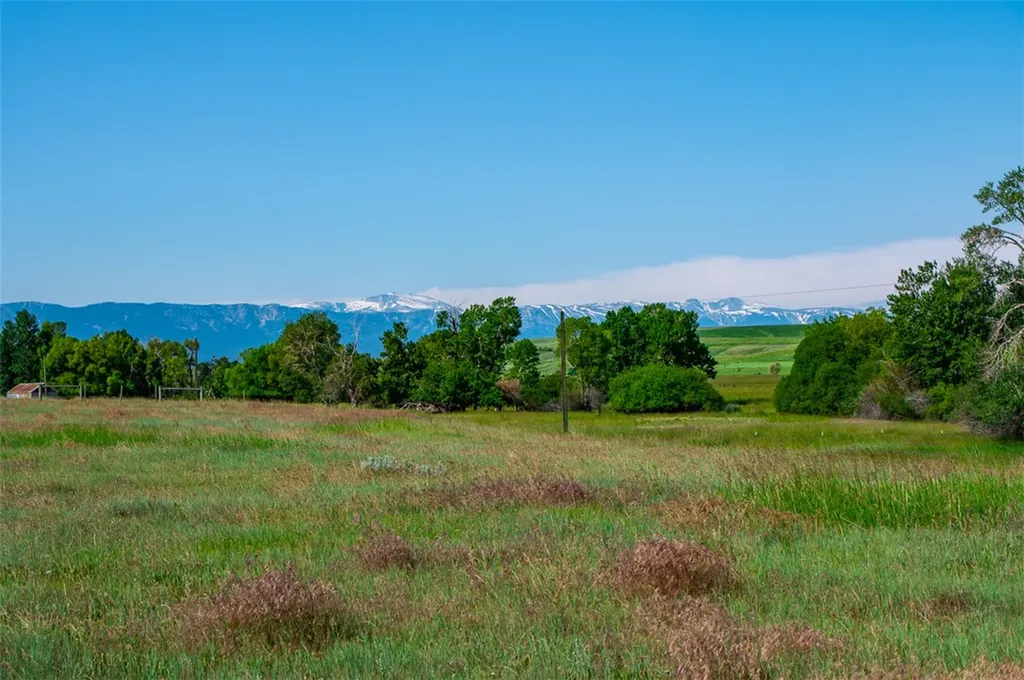 120 Cooney Road Roberts MT 59070