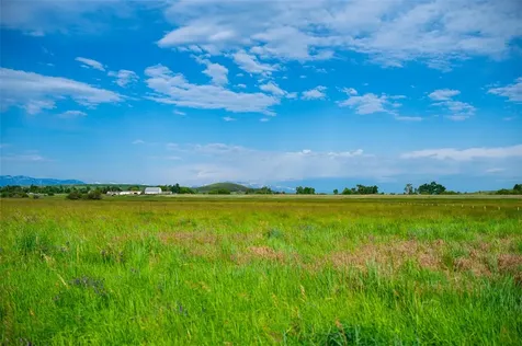 120 Cooney Road Roberts MT 59070