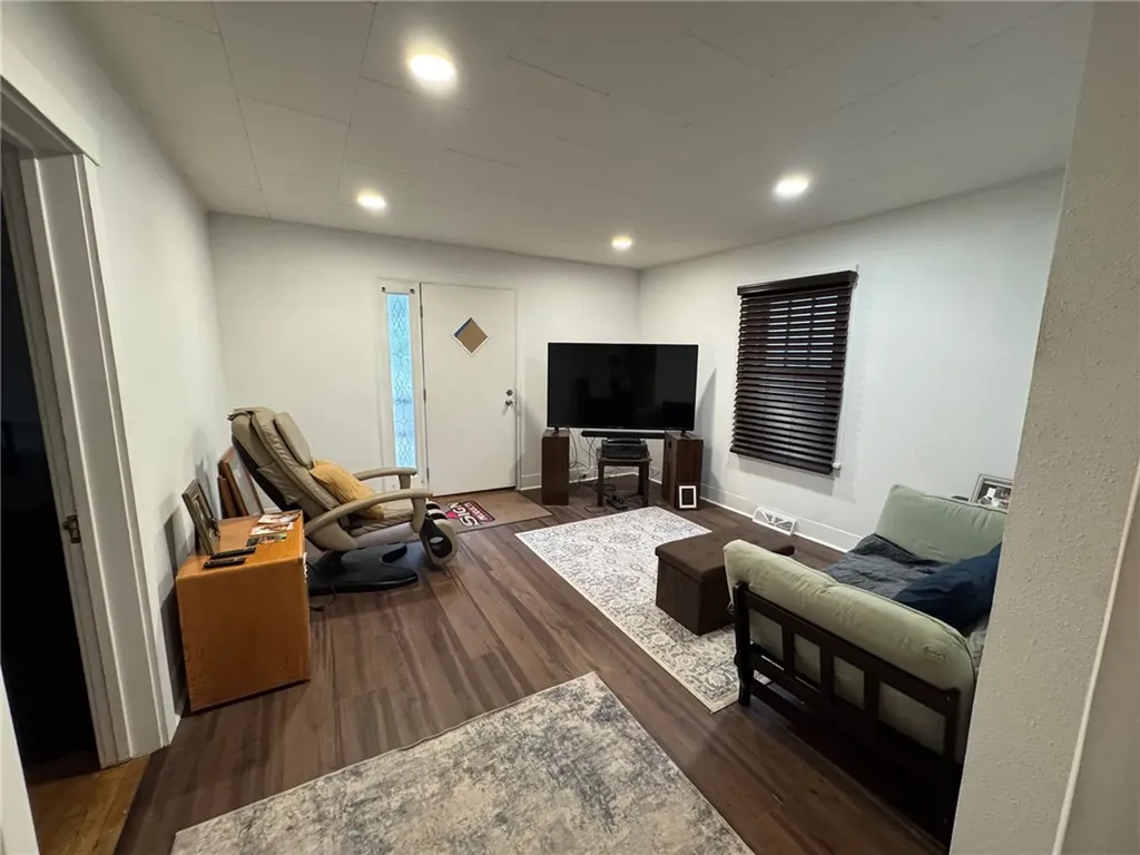 723 2nd Street S Hardin MT 59034