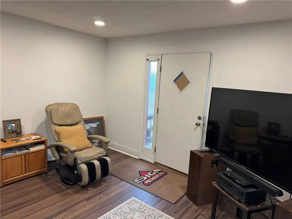 723 2nd Street S Hardin MT 59034
