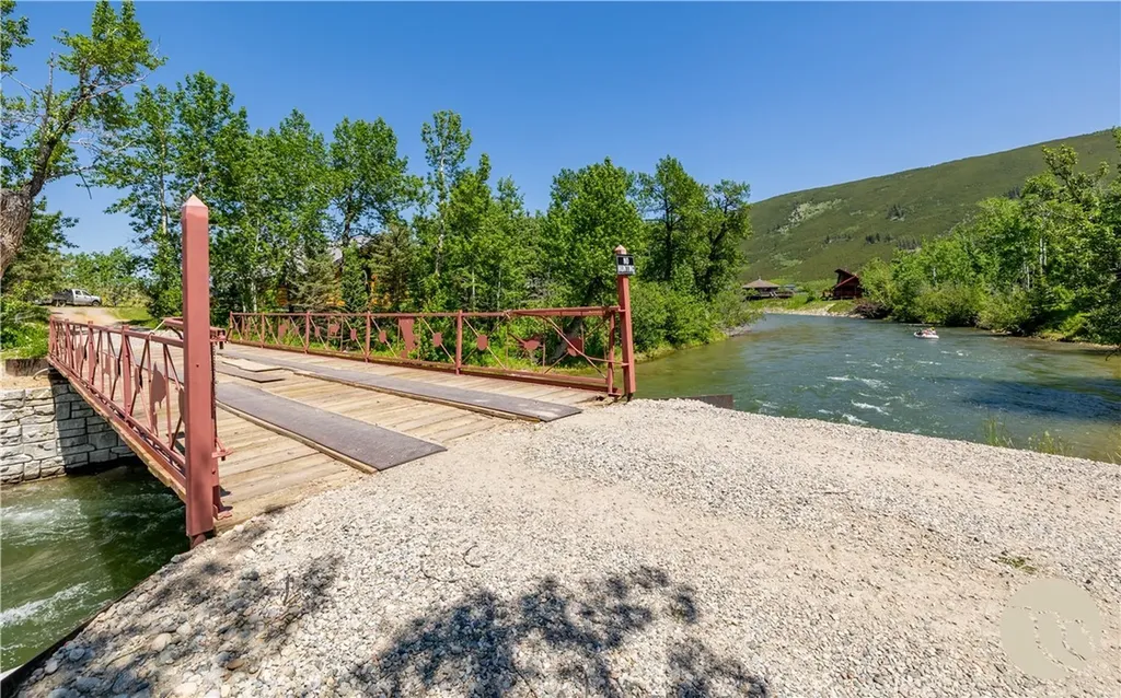 10 Beaver Dam Road Roscoe MT 59071