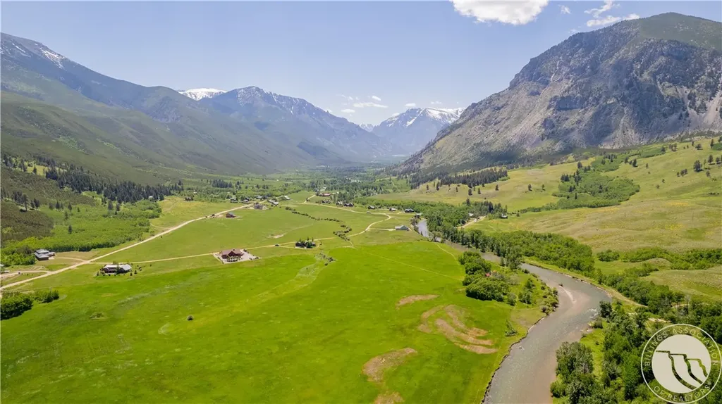 10 Beaver Dam Road Roscoe MT 59071
