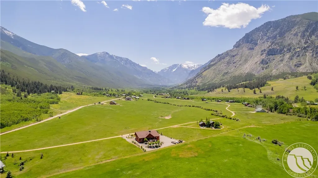 10 Beaver Dam Road Roscoe MT 59071