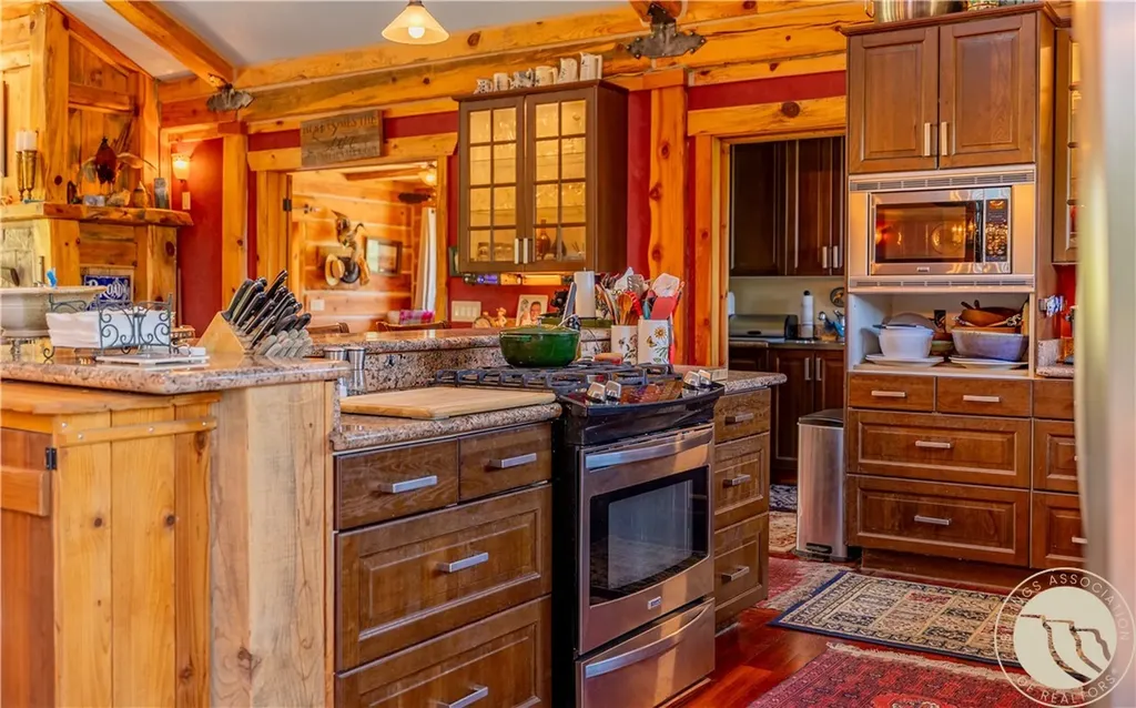 10 Beaver Dam Road Roscoe MT 59071