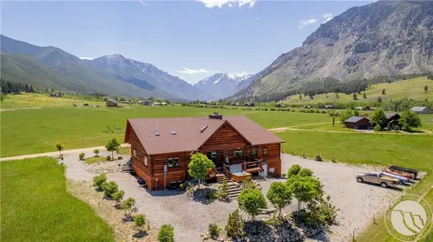 10 Beaver Dam Road Roscoe MT 59071