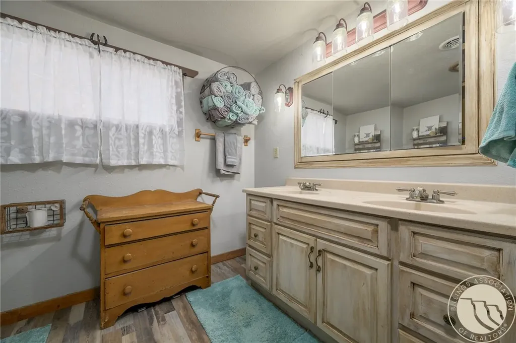 1519 Sullivan Lane Billings MT 59106