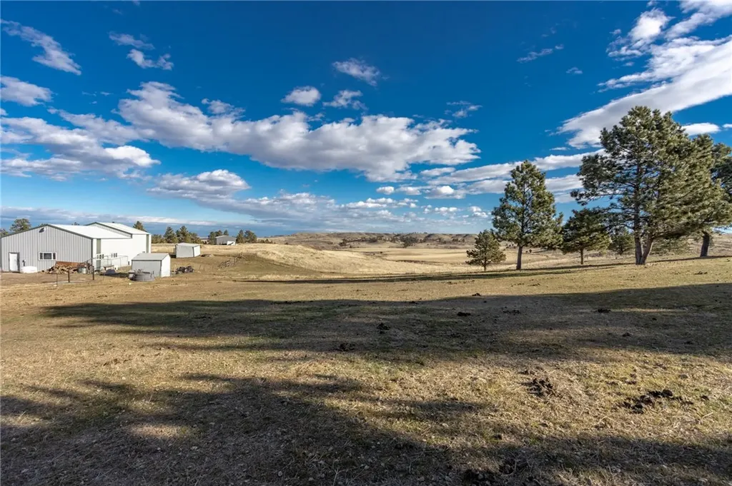 5570 Yellowstone Trail Huntley MT 59037