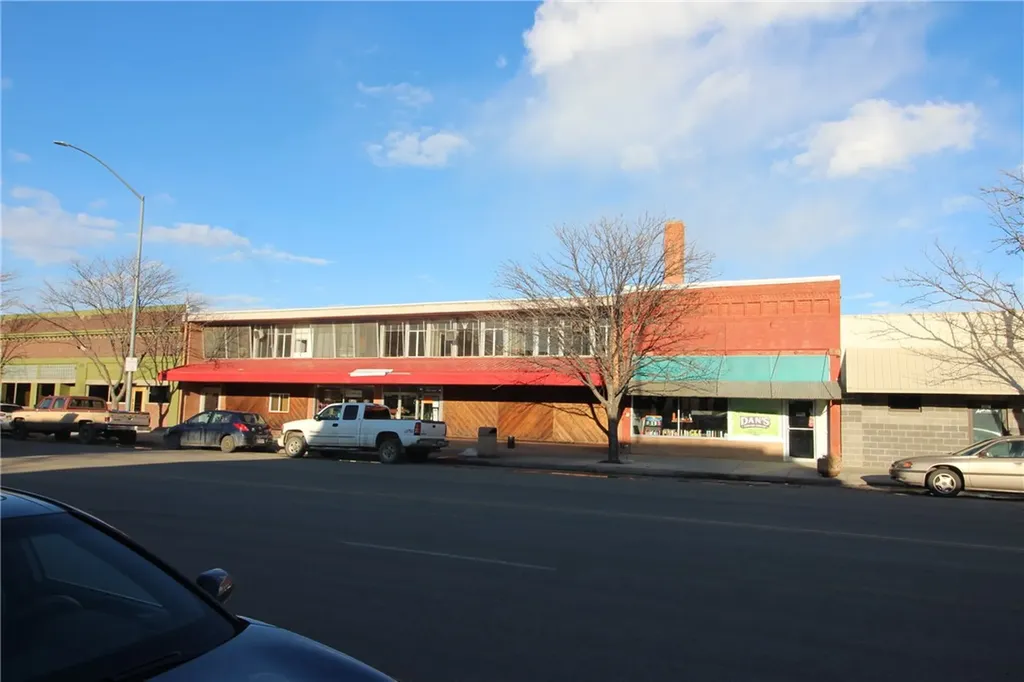 315 N Center Avenue Hardin MT 59034