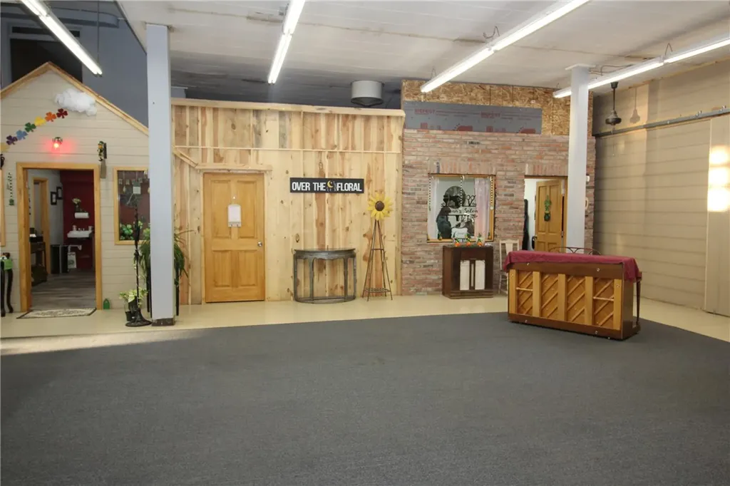 315 N Center Avenue Hardin MT 59034