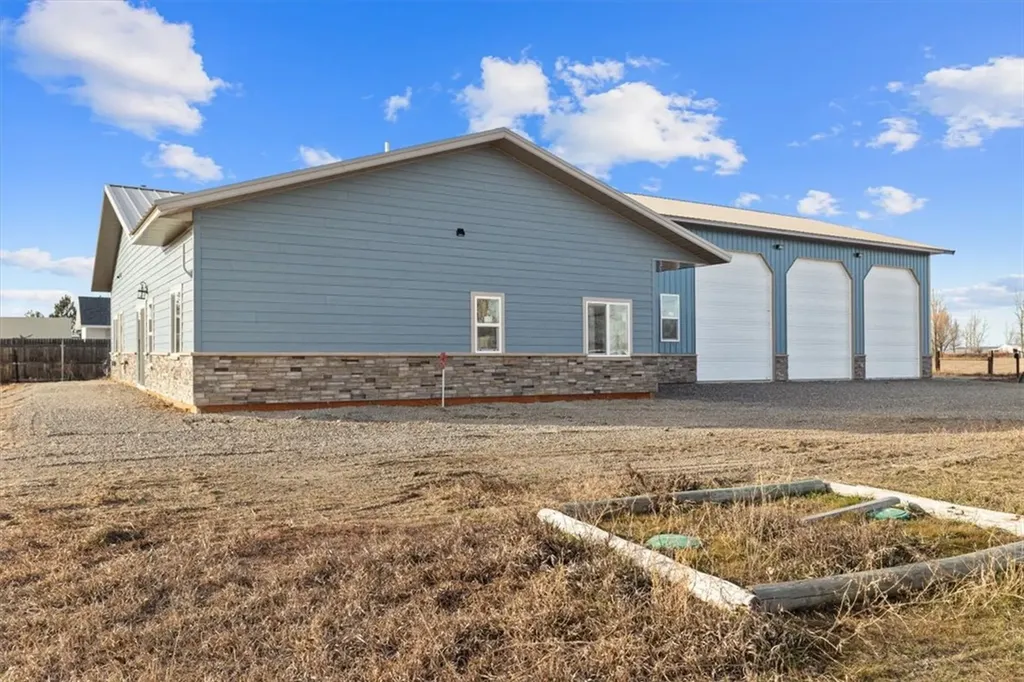 5430 Cerkoney Lane Shepherd MT 59079