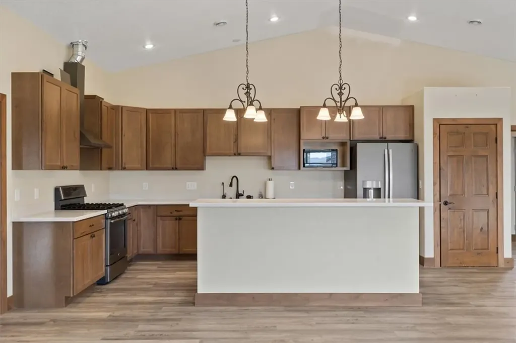 5430 Cerkoney Lane Shepherd MT 59079