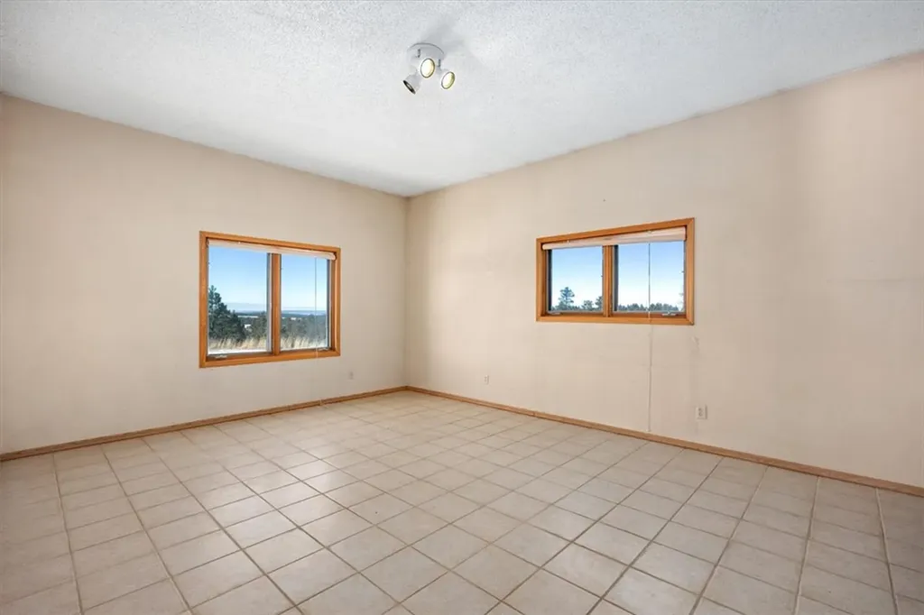 81 N Canyon Drive Roundup MT 59072