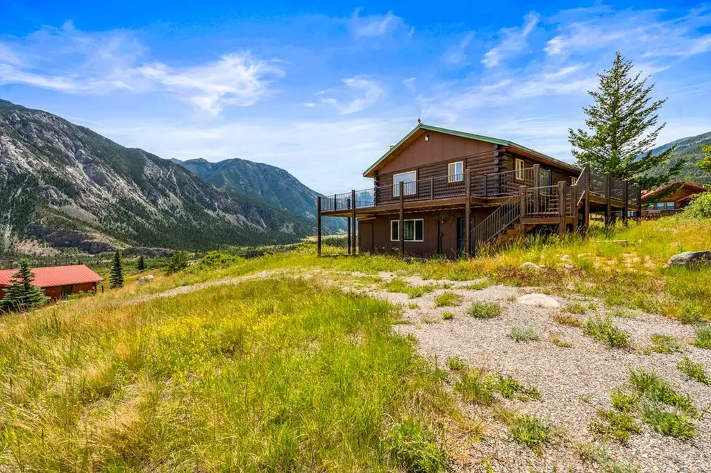38 Rocky Trail Nye MT 59061