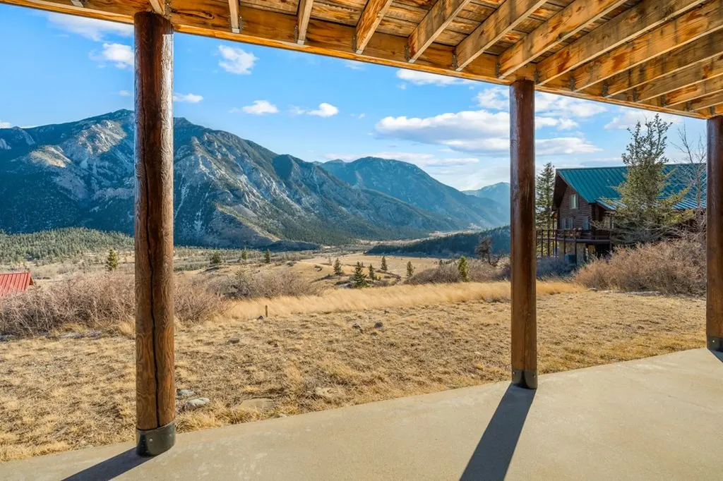 38 Rocky Trail Nye MT 59061