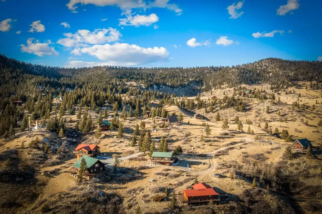 38 Rocky Trail Nye MT 59061
