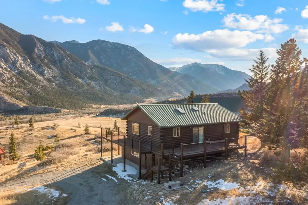 38 Rocky Trail Nye MT 59061
