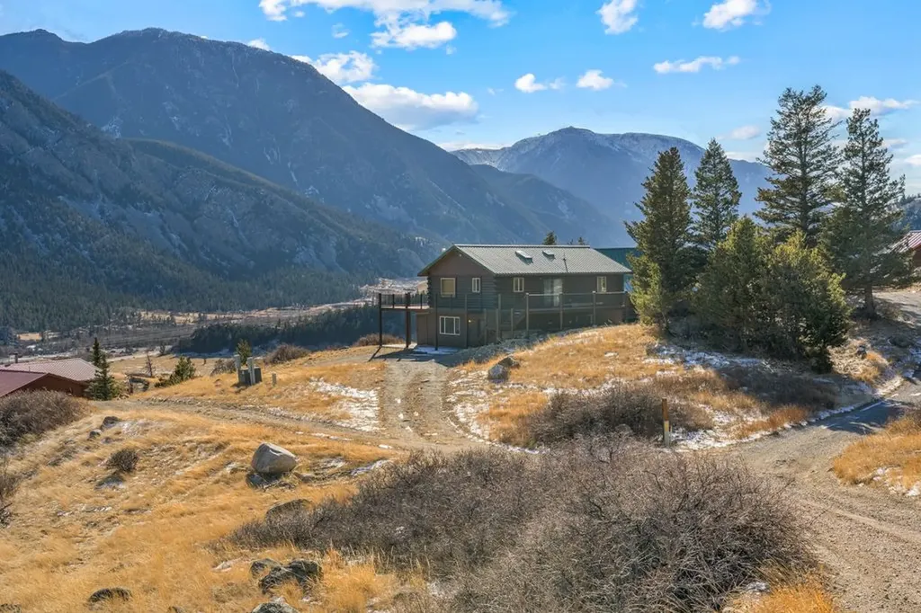 38 Rocky Trail Nye MT 59061