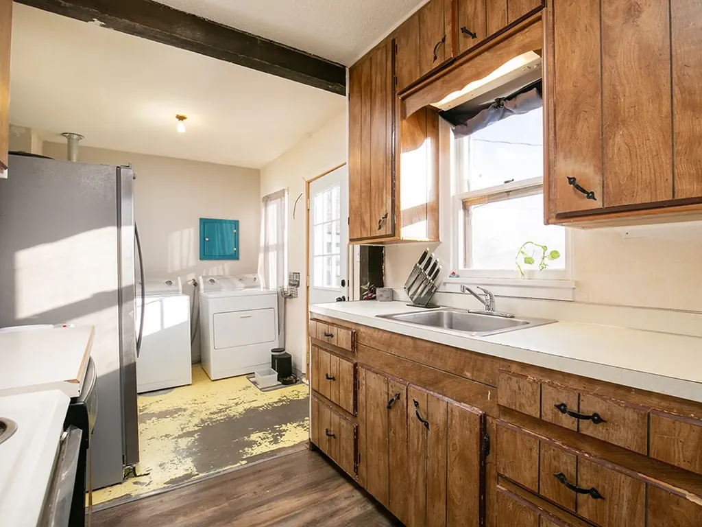 1326 Custer Avenue Billings MT 59102