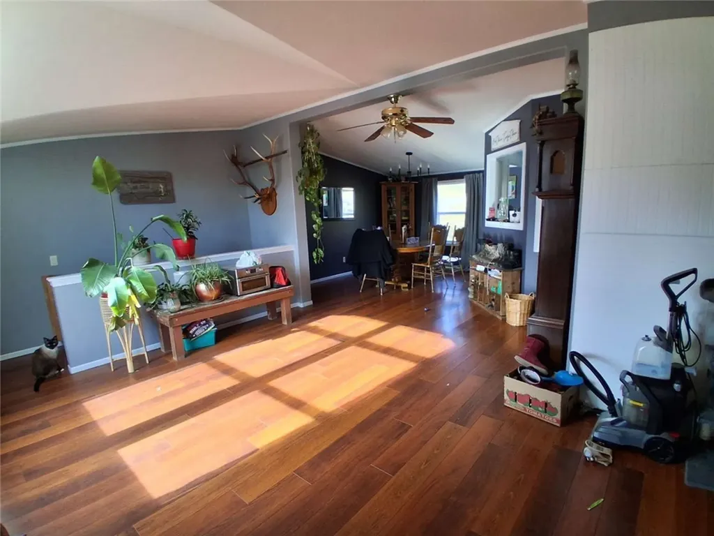 121 N 1st Street Bearcreek MT 59007