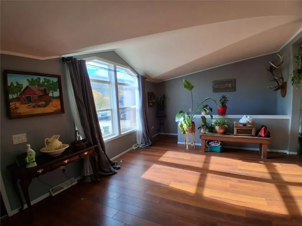 121 N 1st Street Bearcreek MT 59007