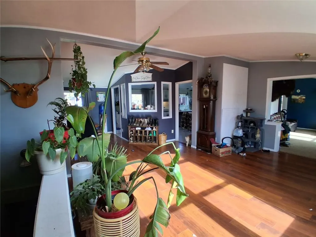 121 N 1st Street Bearcreek MT 59007