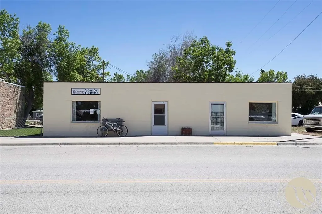 222 Broadway Avenue Belfry MT 59008