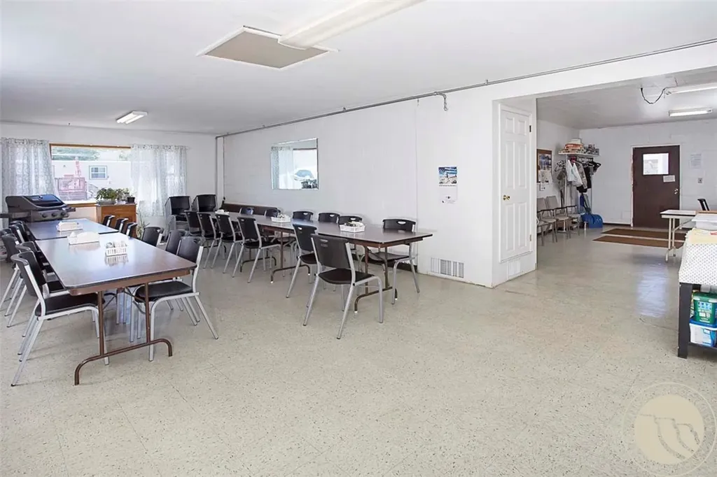 222 Broadway Avenue Belfry MT 59008