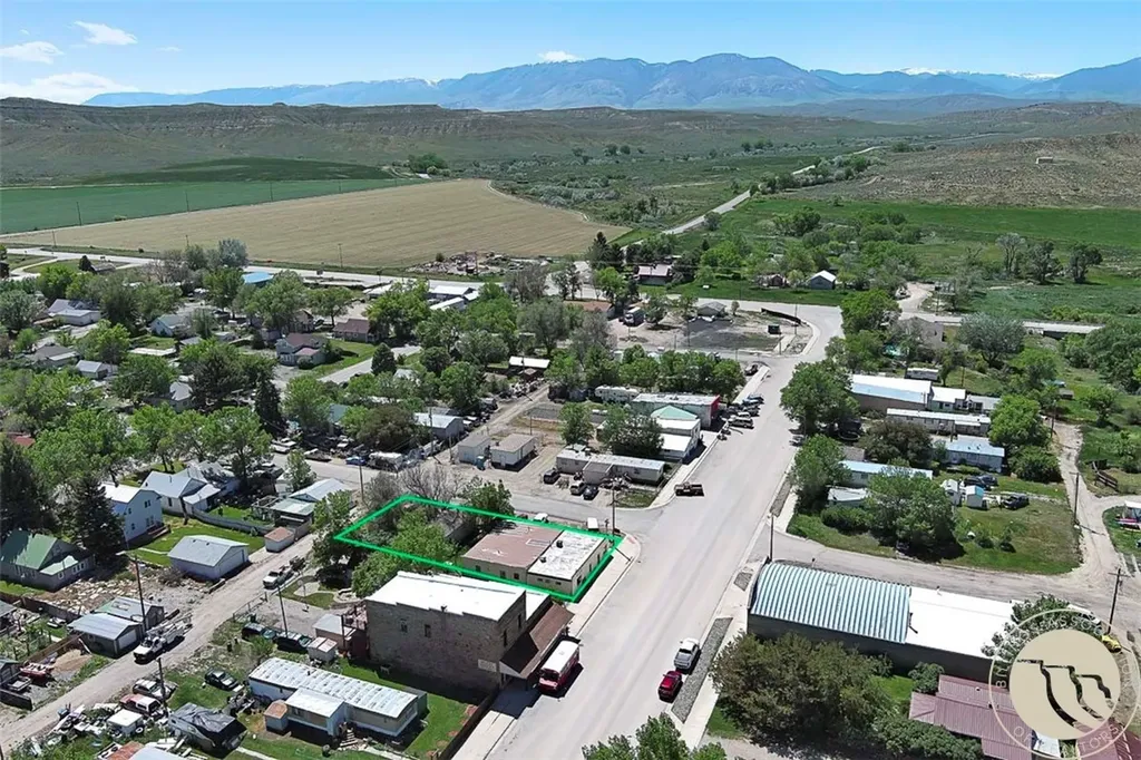 222 Broadway Avenue Belfry MT 59008