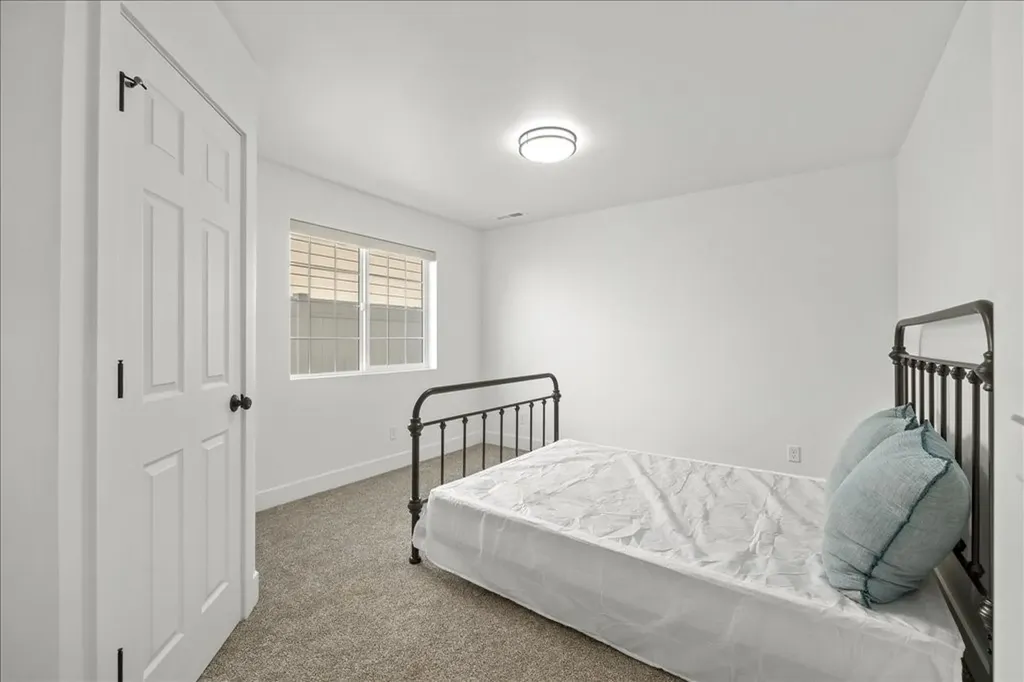 5458 Apple Rose Lane Billings MT 59106