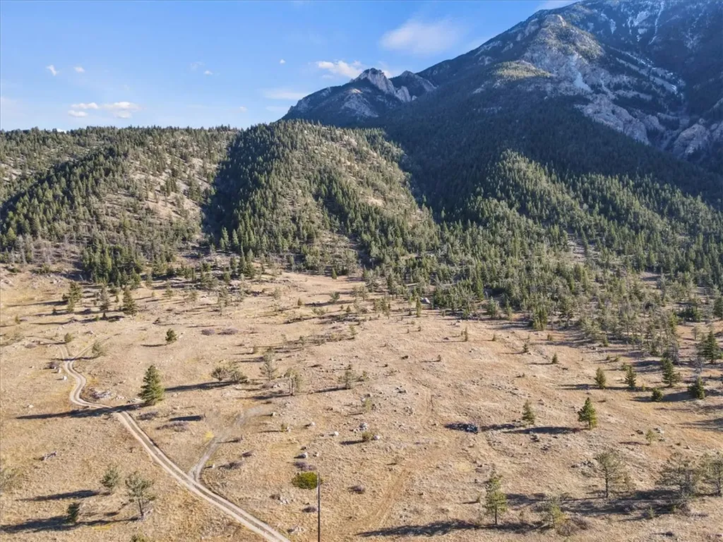 Lot 34 Cmr Trail Nye MT 59061