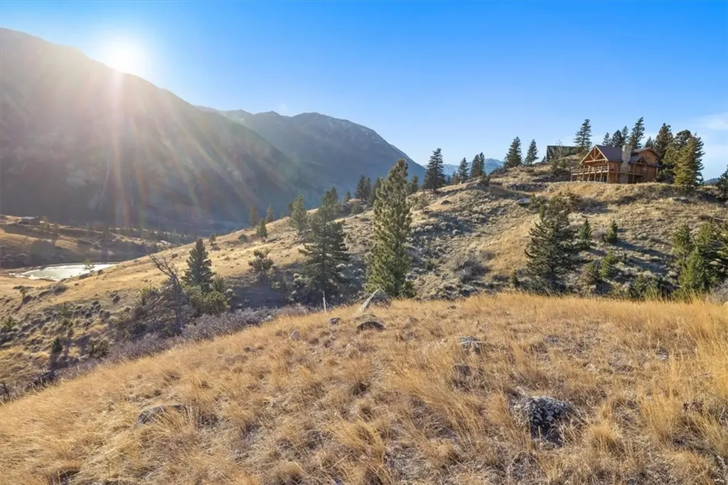 Lot 34 Cmr Trail Nye MT 59061