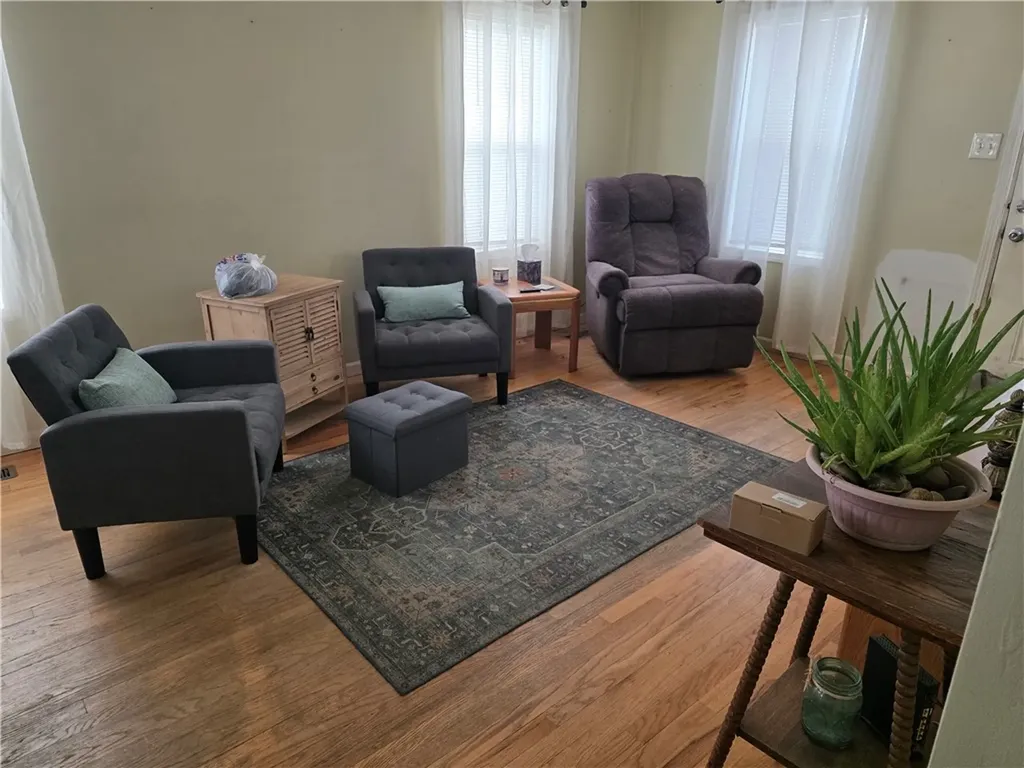 509 N 13th Avenue Forsyth MT 59327