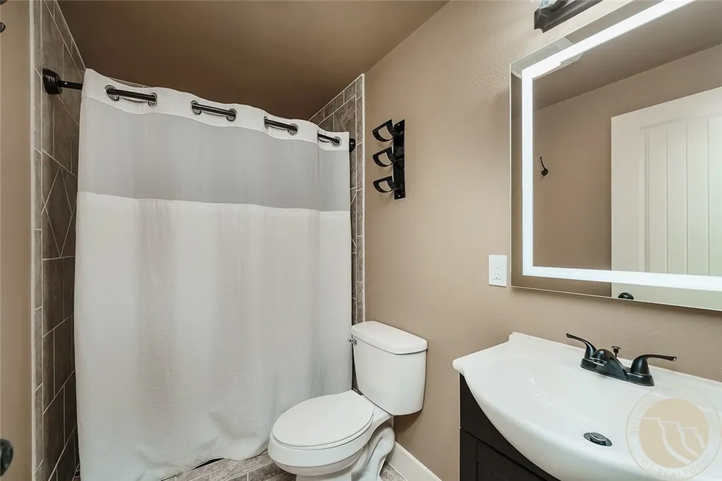 1903 Tiburon Lane Billings MT 59102
