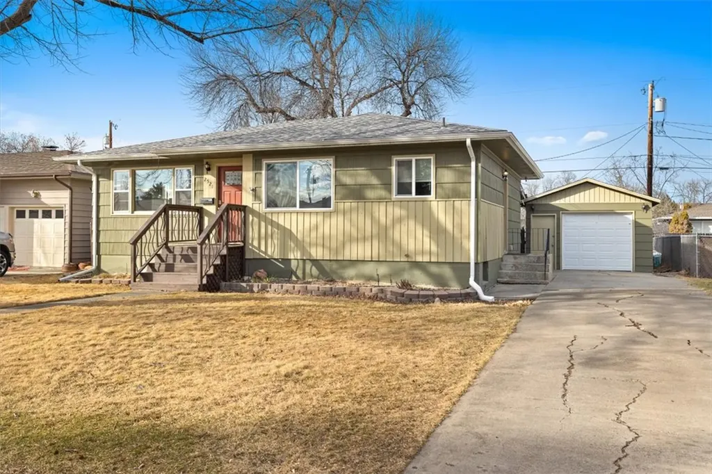 2521 Custer Avenue Billings MT 59102