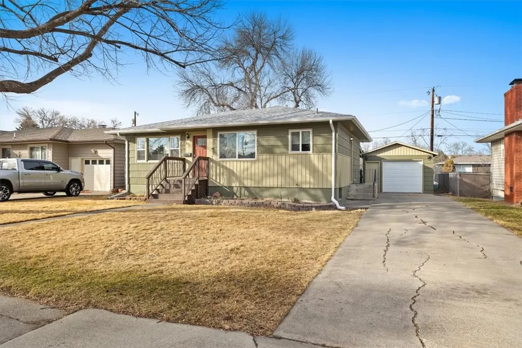 2521 Custer Avenue Billings MT 59102