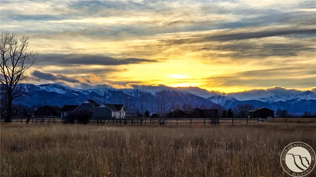 17 Horseshoe Trail Roberts MT 59070