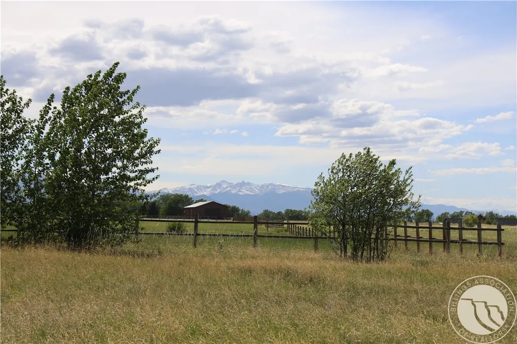 17 Horseshoe Trail Roberts MT 59070