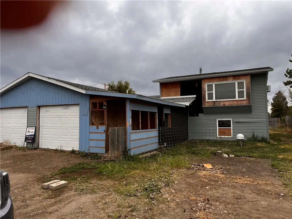 713 And 711 N Oneil Avenue Glendive MT 59330