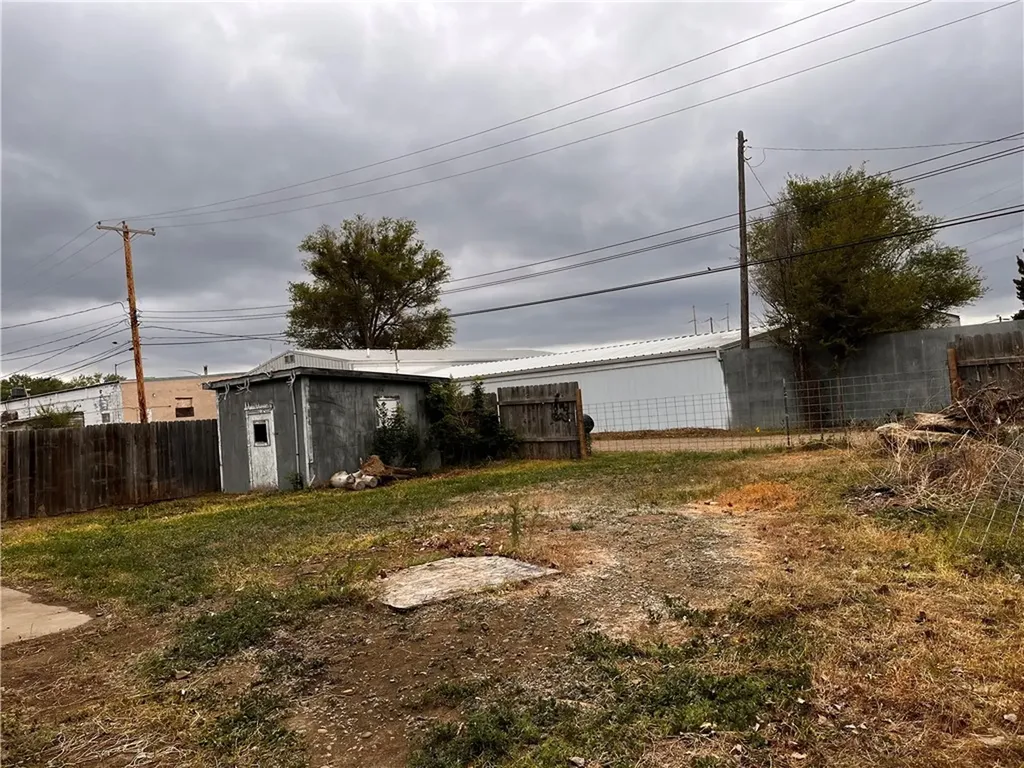 713 And 711 N Oneil Avenue Glendive MT 59330