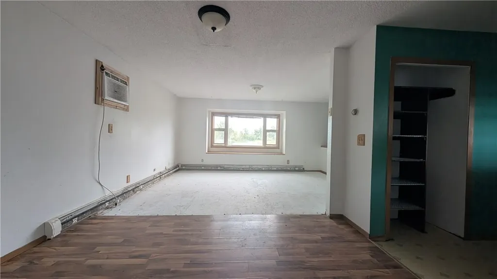 713 And 711 N Oneil Avenue Glendive MT 59330